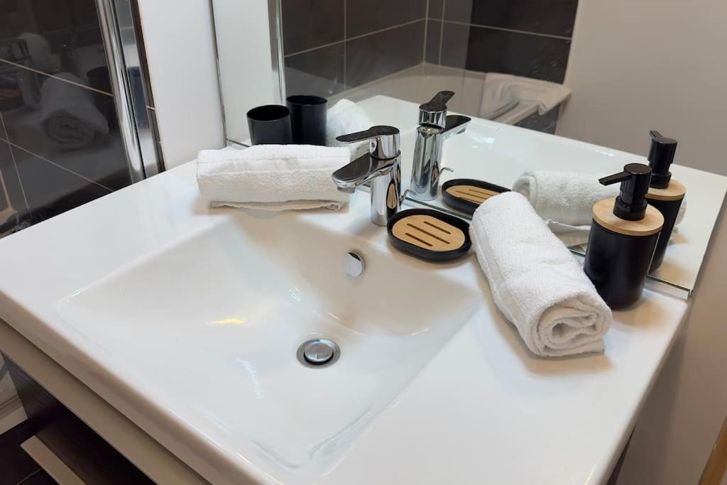 סאריס 2 Bedroomed Vasco Near Disneyland Paris מראה חיצוני תמונה